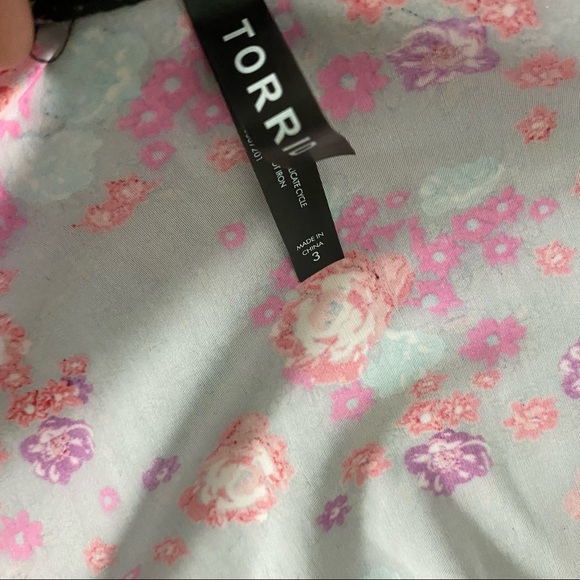 Torrid Tankini Swim Top LIKE NEW Adjustable Front Slimming Size 3 - Picture 8 of 9